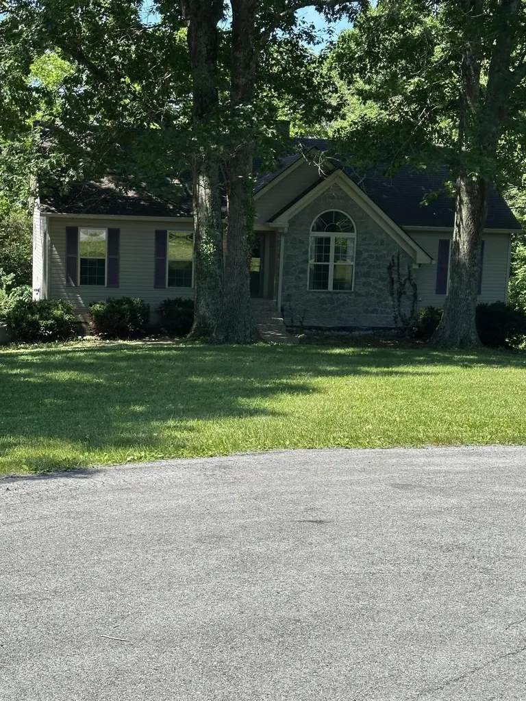 69 Hickory Woods Court Taylorsville KY 40071