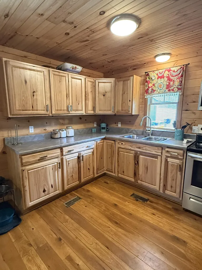 77 Dawn Drive Wellington KY 40387