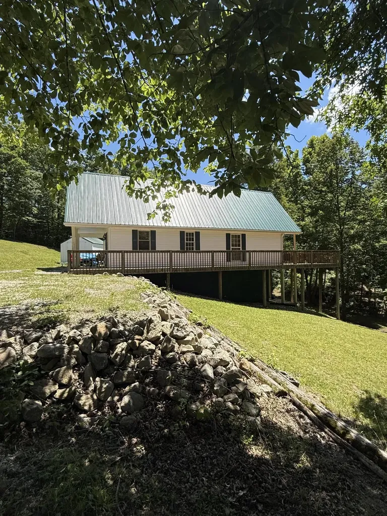 77 Dawn Drive Wellington KY 40387