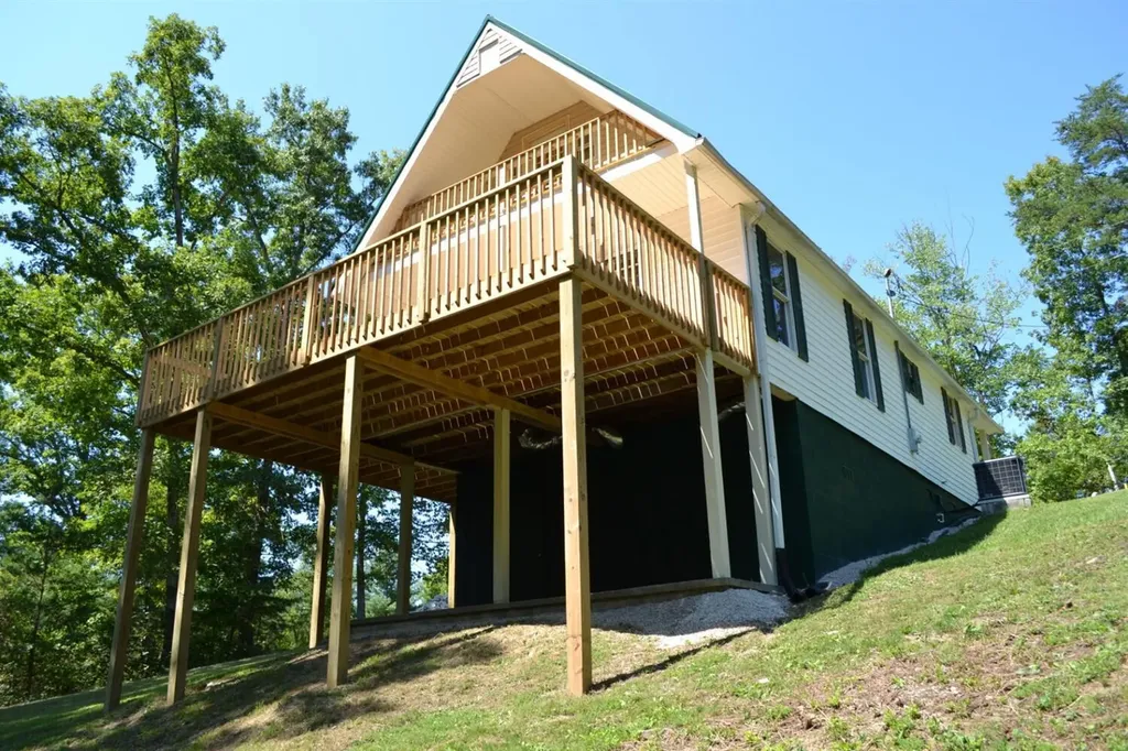 77 Dawn Drive Wellington KY 40387