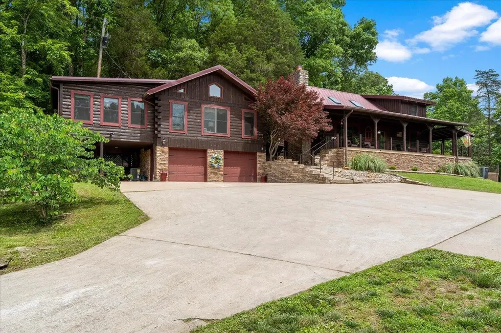 200 Old Log Lick Road Winchester KY 40391