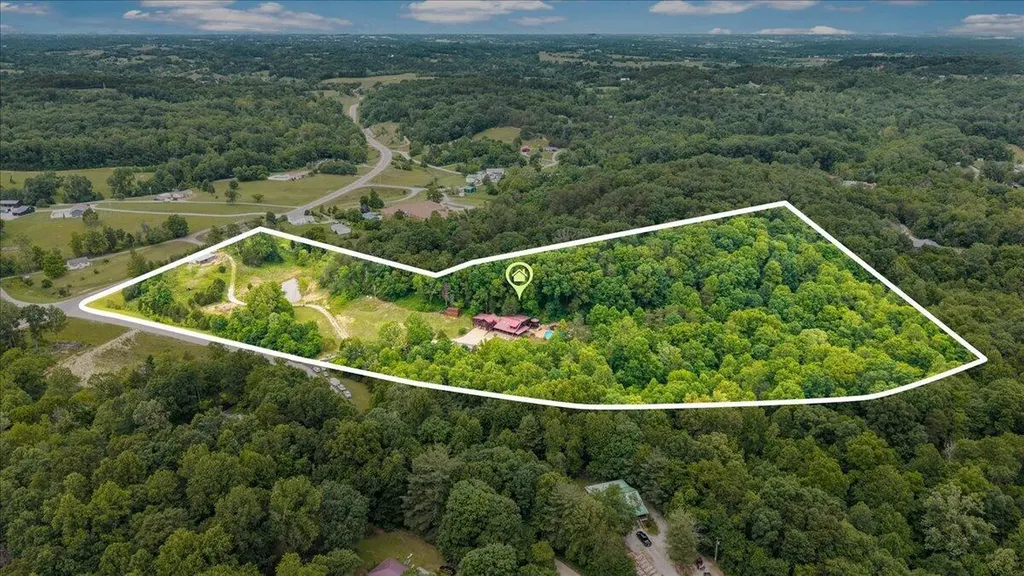 200 Old Log Lick Road Winchester KY 40391