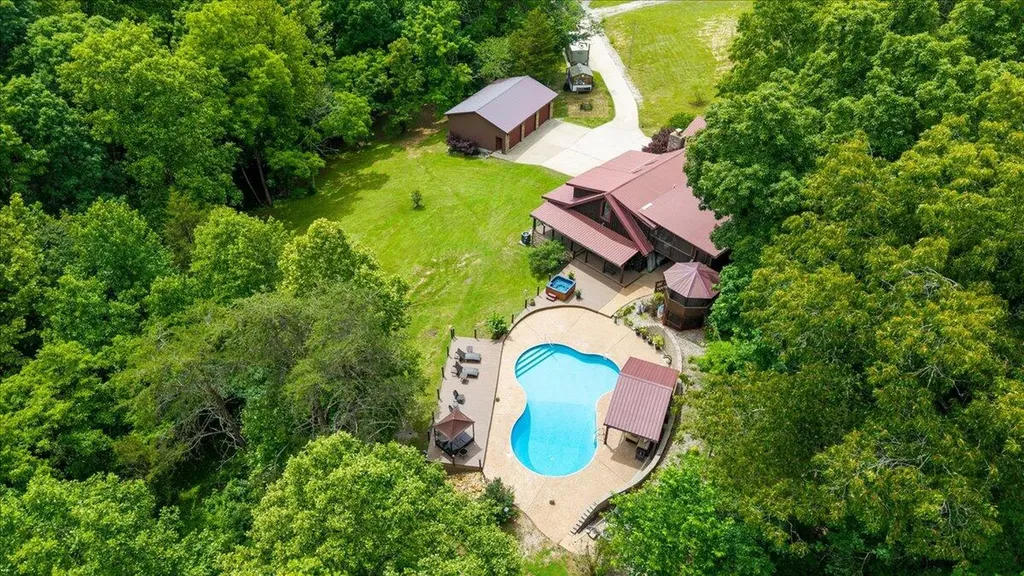 200 Old Log Lick Road Winchester KY 40391