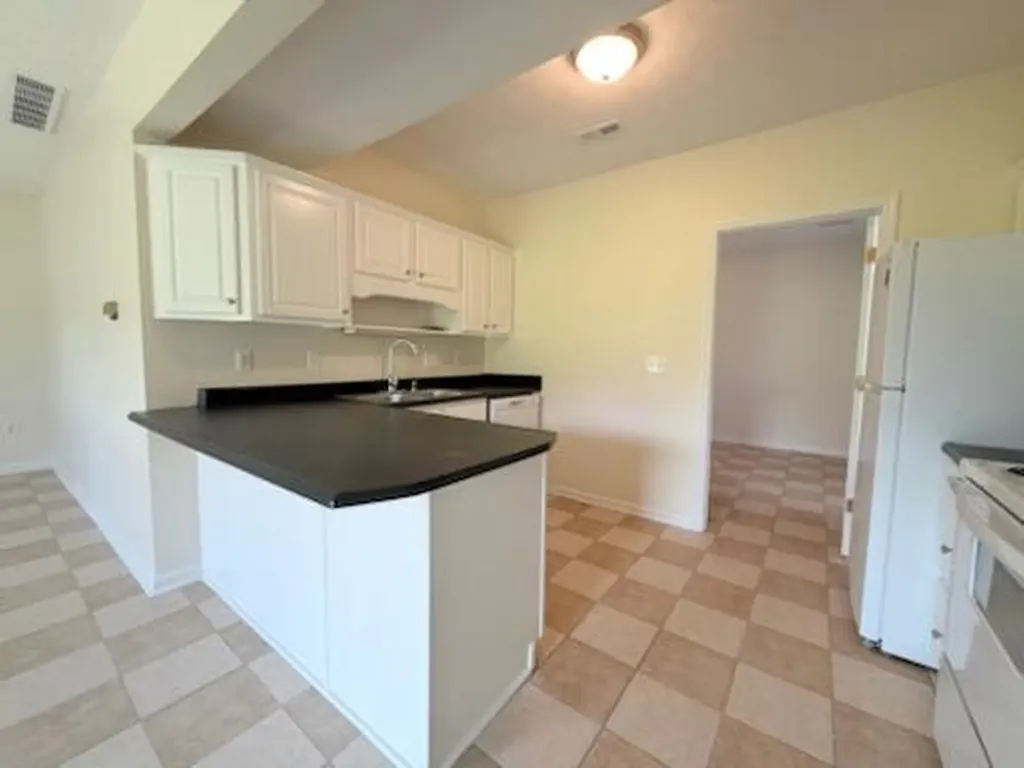 126 Woods Trail Richmond KY 40475