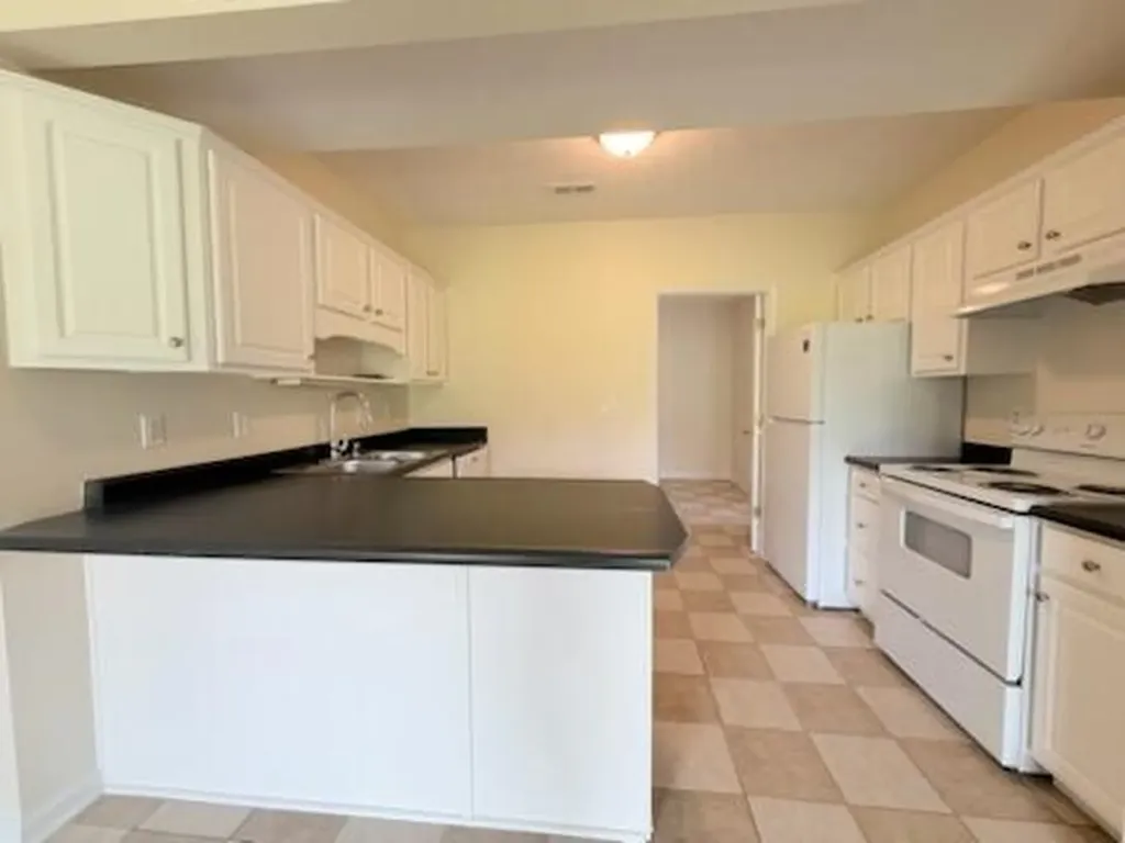 126 Woods Trail Richmond KY 40475