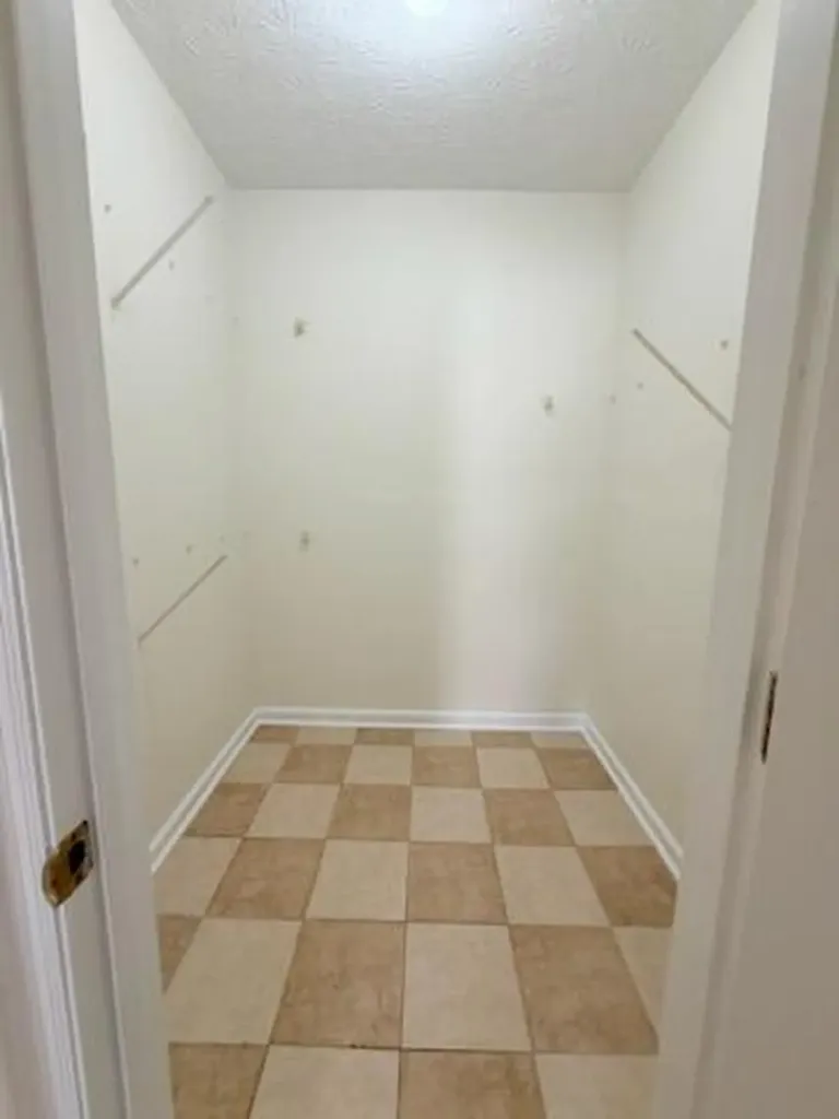 126 Woods Trail Richmond KY 40475