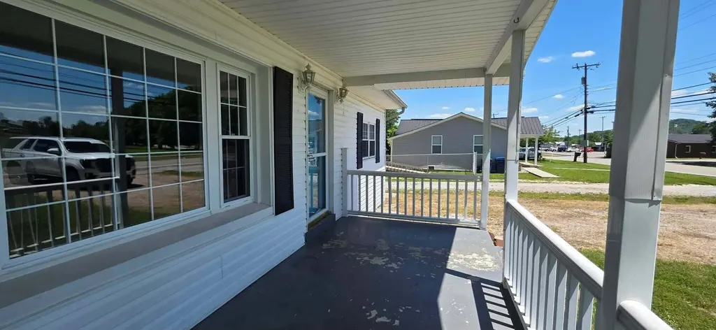 386 W Highway 635 Science Hill KY 42553