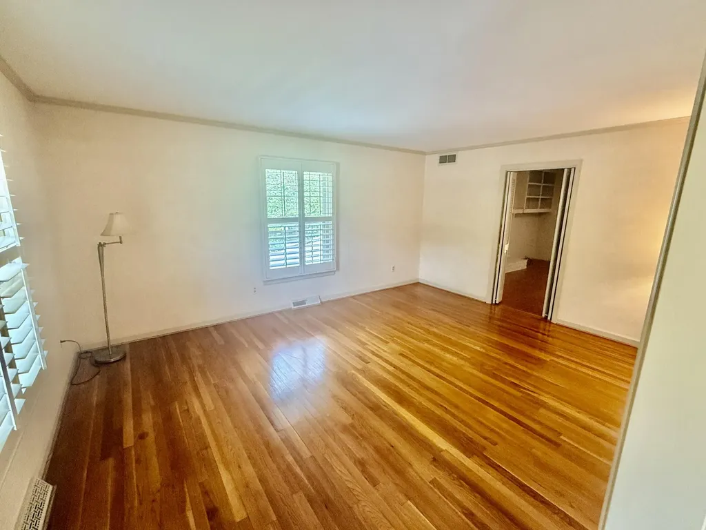 826 Glendover Cove Lexington KY 40502