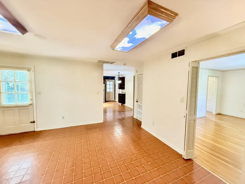 826 Glendover Cove Lexington KY 40502