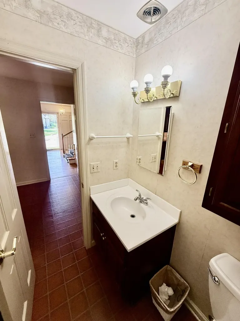 826 Glendover Cove Lexington KY 40502