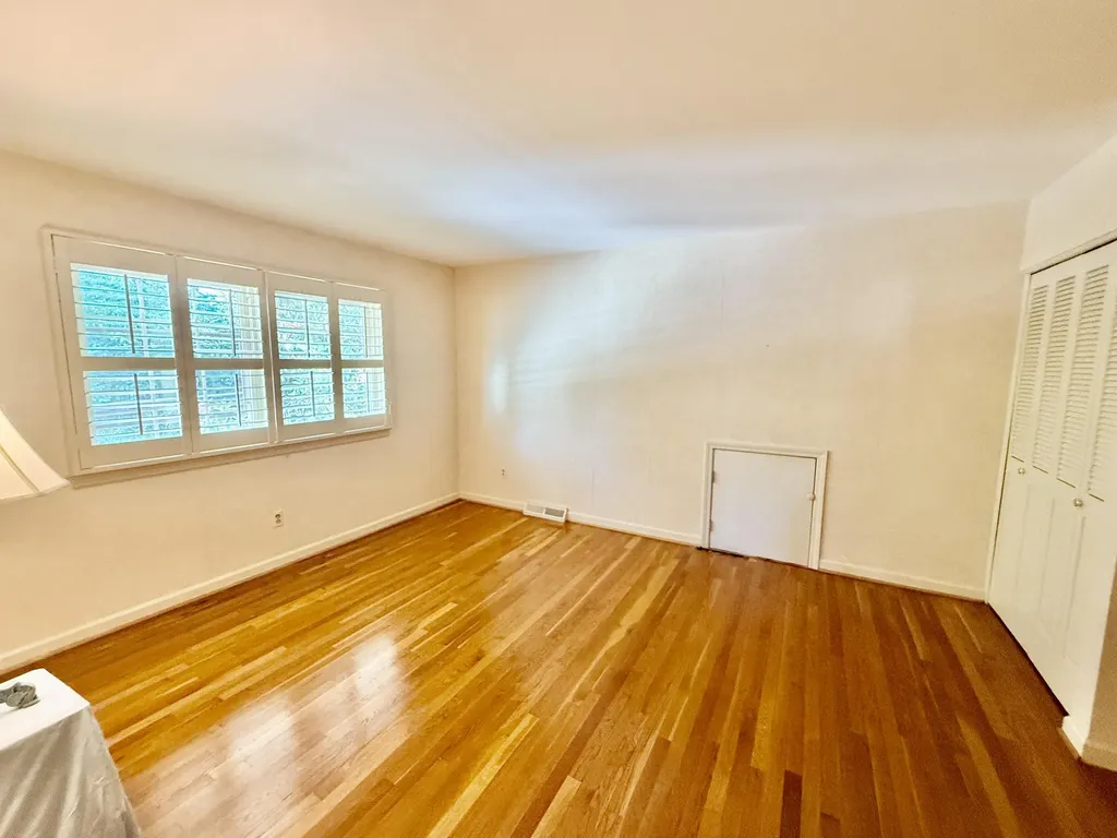826 Glendover Cove Lexington KY 40502