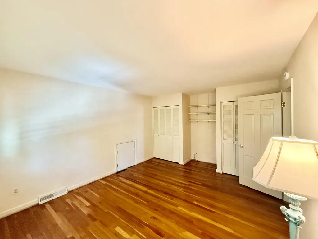 826 Glendover Cove Lexington KY 40502