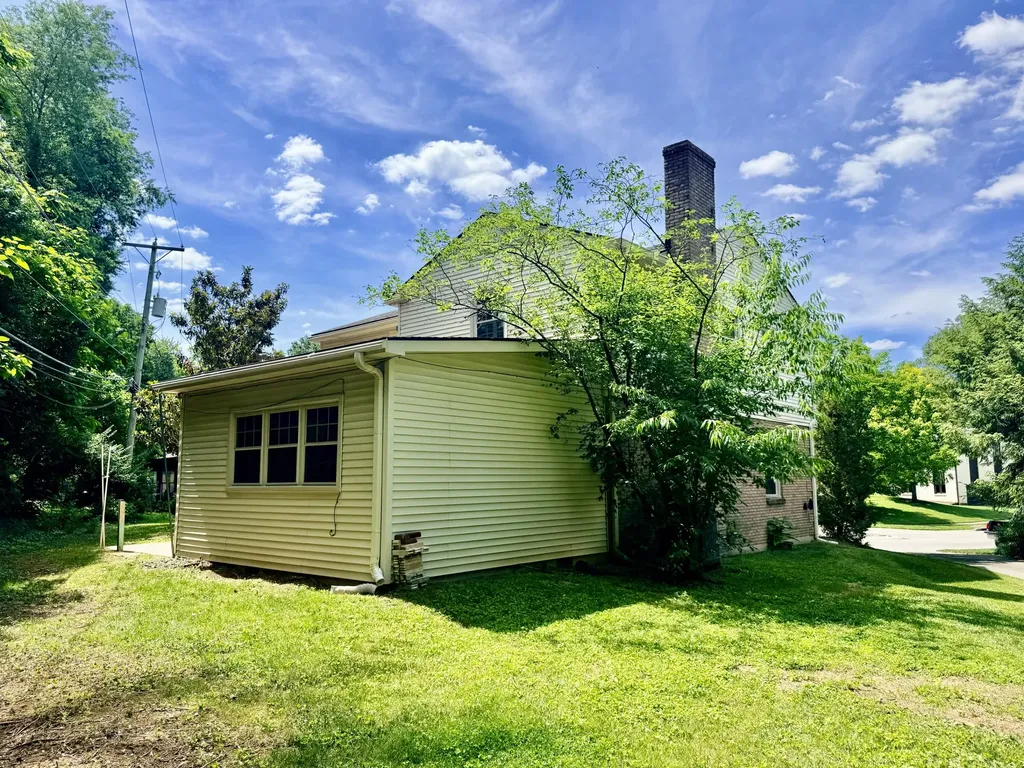 826 Glendover Cove Lexington KY 40502