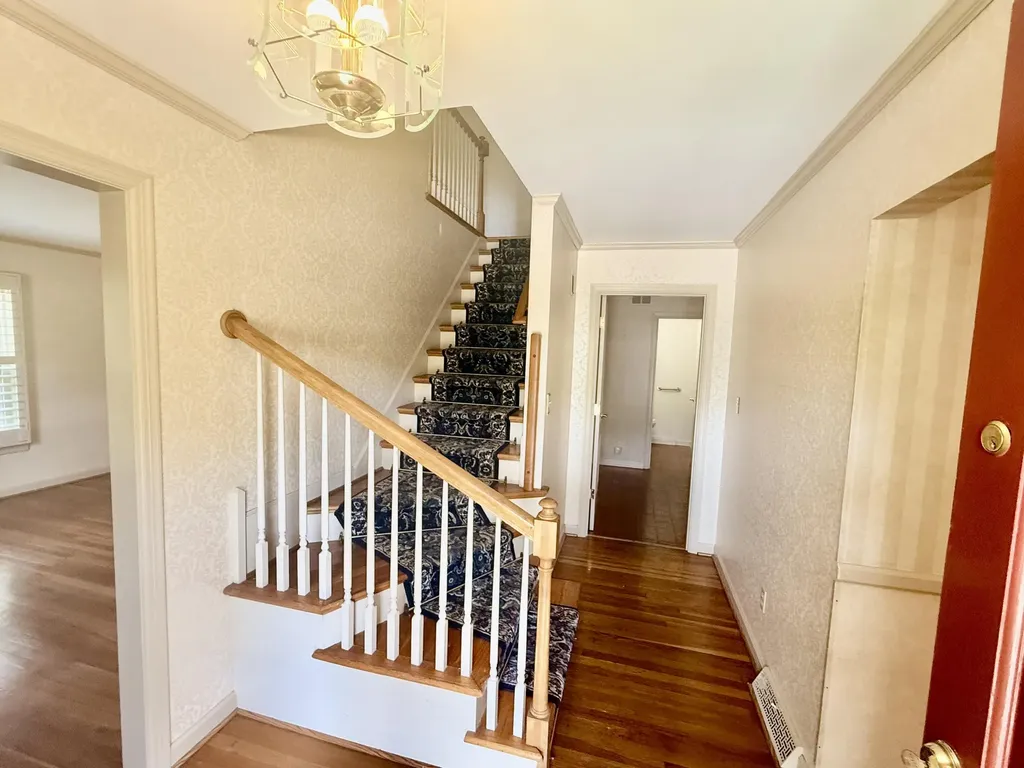 826 Glendover Cove Lexington KY 40502
