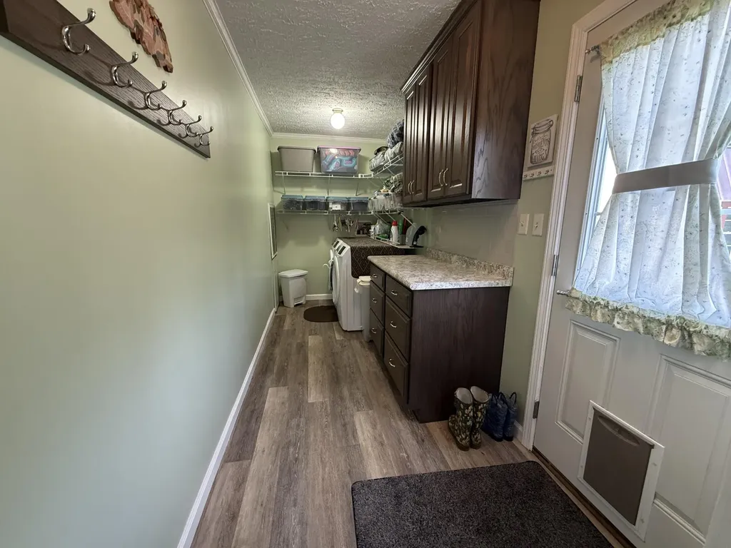 8015 Kentucky 198 Hustonville KY 40437