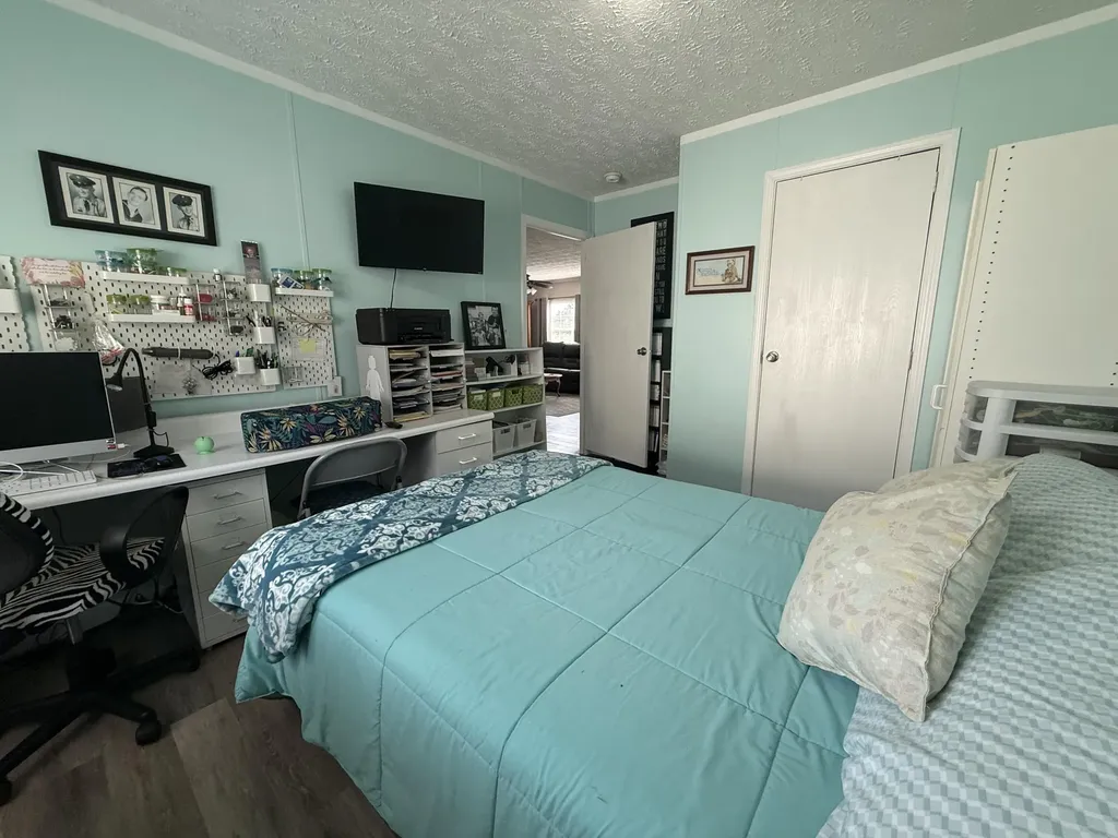 8015 Kentucky 198 Hustonville KY 40437