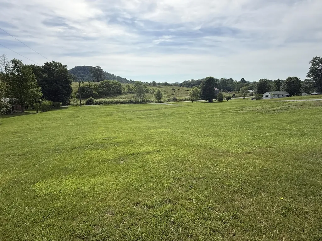 8015 Kentucky 198 Hustonville KY 40437
