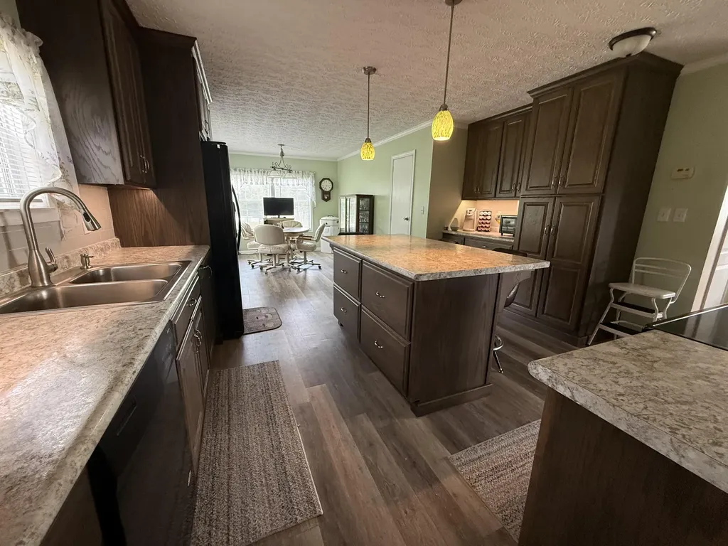 8015 Kentucky 198 Hustonville KY 40437