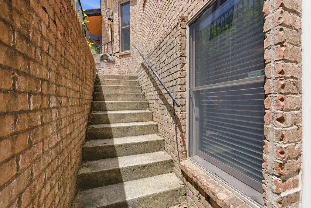 5002 Lupreese Lane Versailles KY 40383