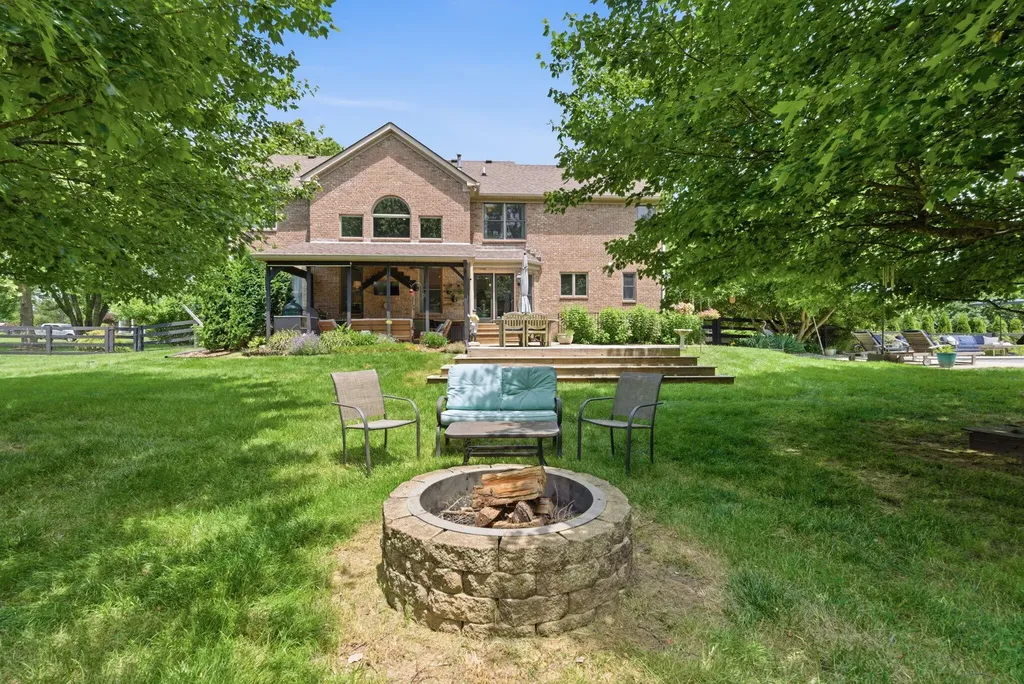 5002 Lupreese Lane Versailles KY 40383