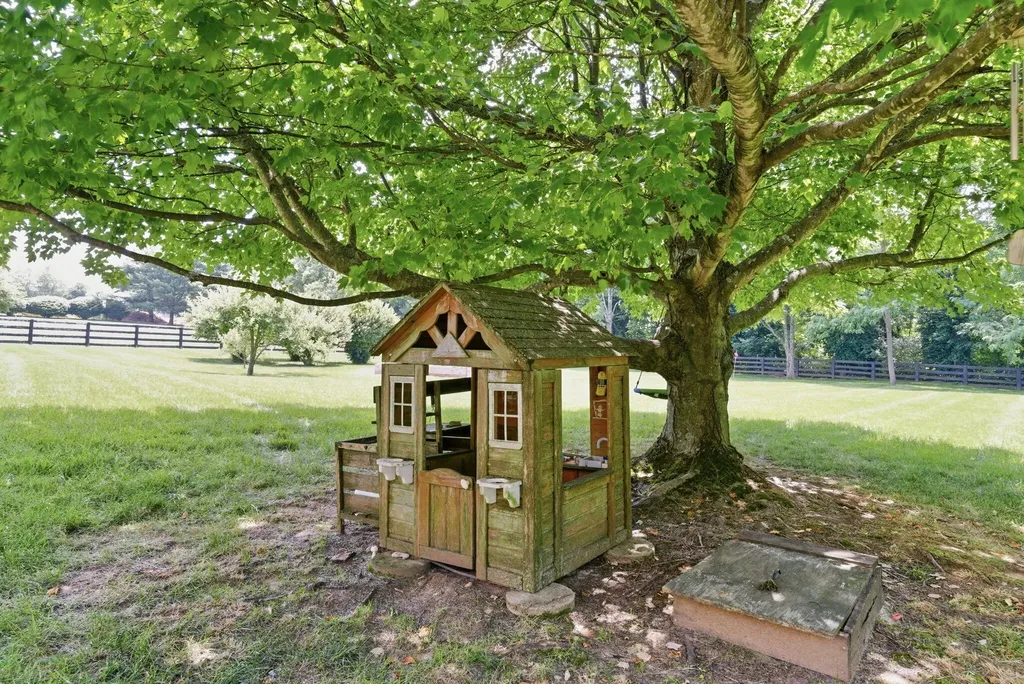 5002 Lupreese Lane Versailles KY 40383