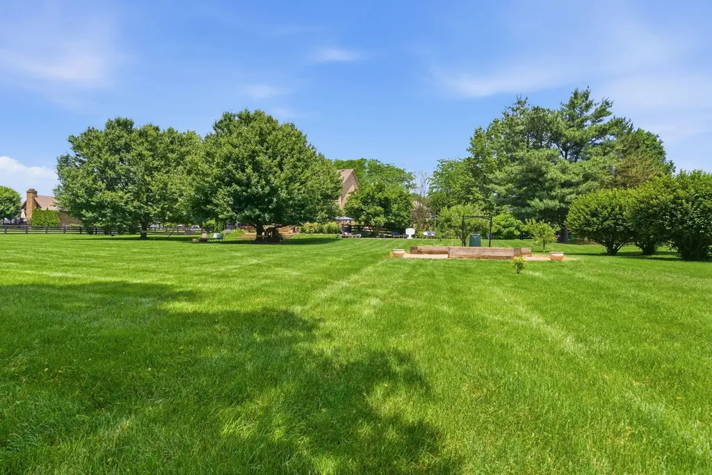 5002 Lupreese Lane Versailles KY 40383