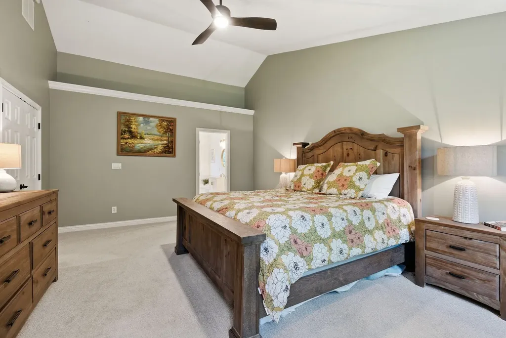 5002 Lupreese Lane Versailles KY 40383