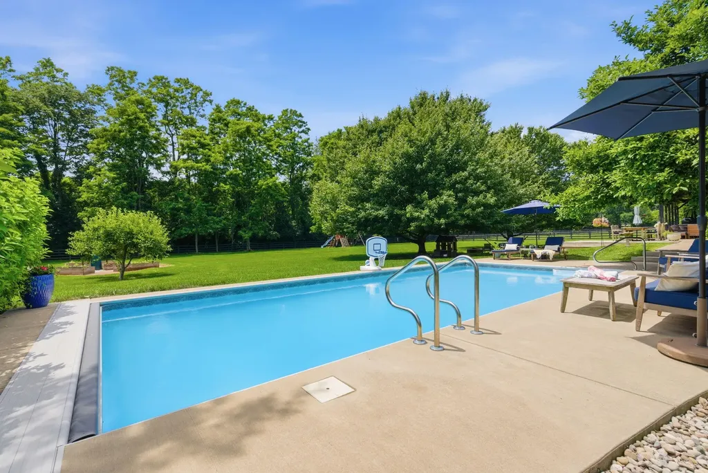5002 Lupreese Lane Versailles KY 40383