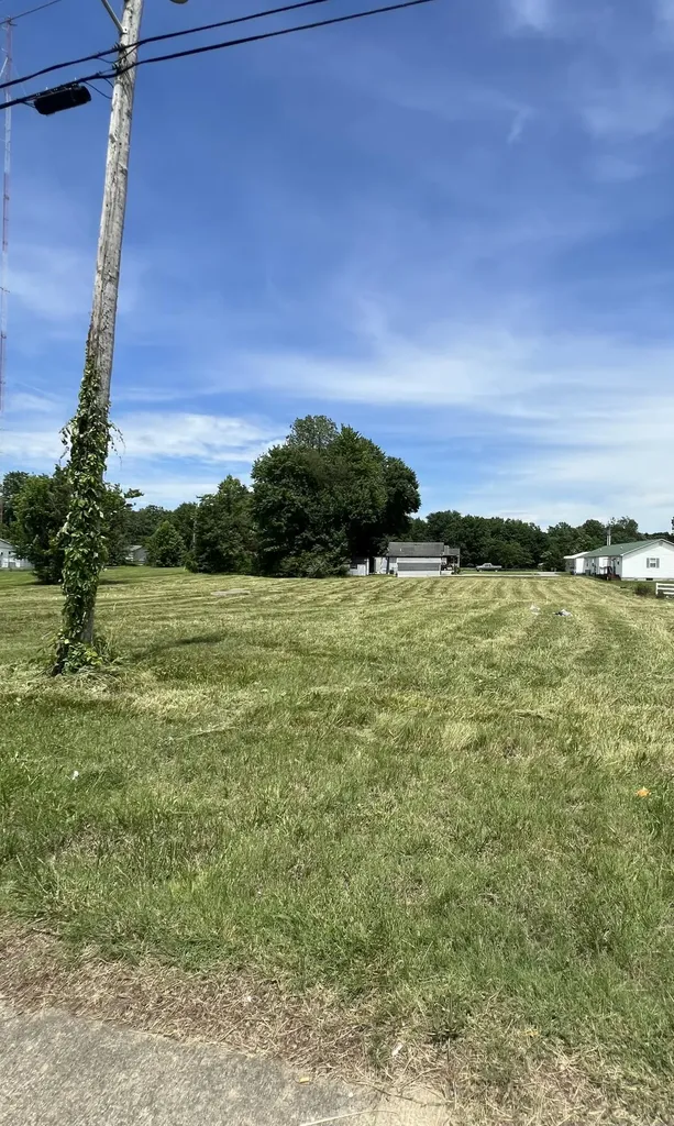 2848 U.s. 127 Russell Springs KY 42642