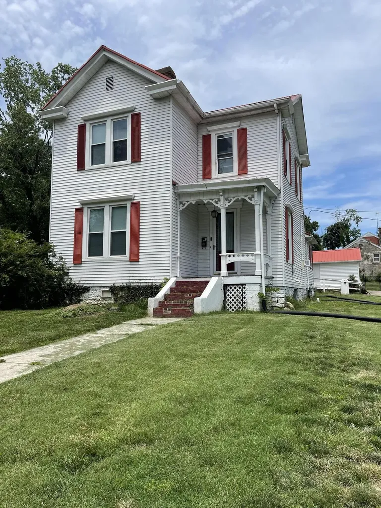 302 Danville Street Lancaster KY 40444