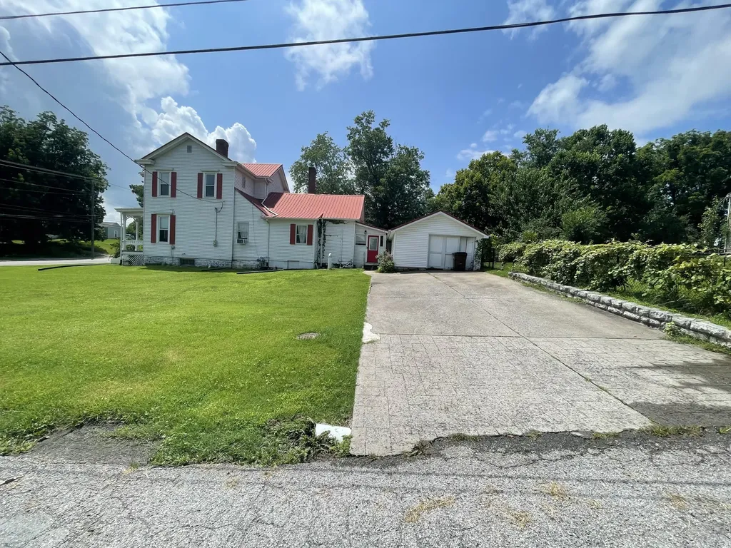 302 Danville Street Lancaster KY 40444