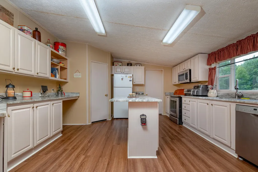 81 Hemlock Lane Morehead KY 40351