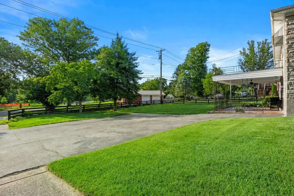 1691 Traveller Road Lexington KY 40504