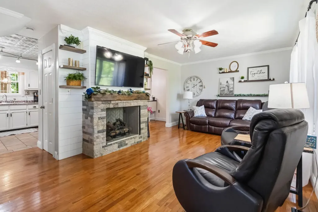 22 Taylor Subdivision Road London KY 40744