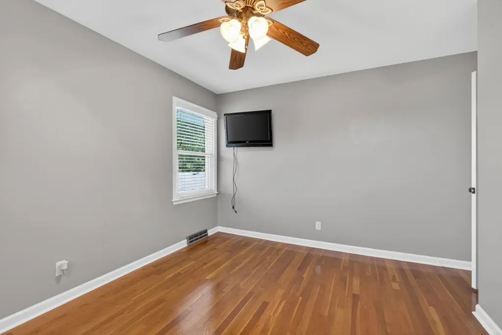 141 Newcastle Street Lexington KY 40504