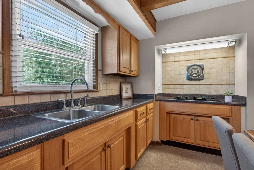 141 Newcastle Street Lexington KY 40504