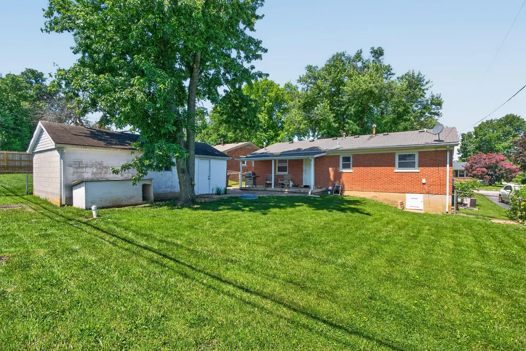 366 Tangley Way Lexington KY 40517