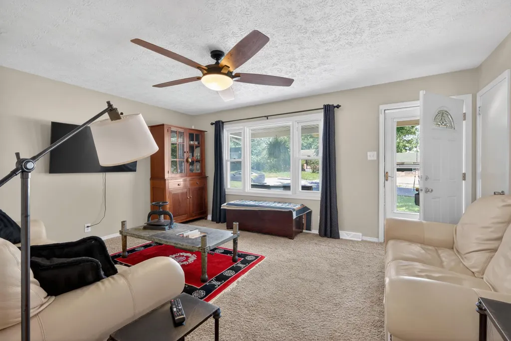 366 Tangley Way Lexington KY 40517