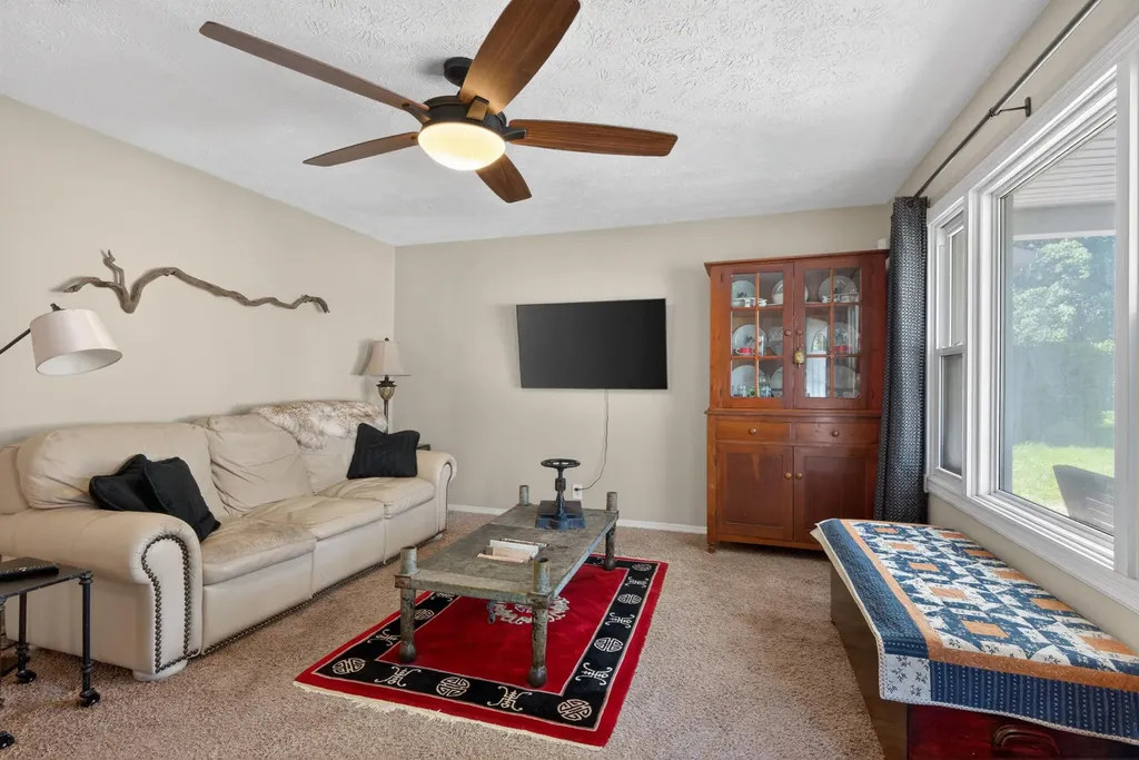 366 Tangley Way Lexington KY 40517