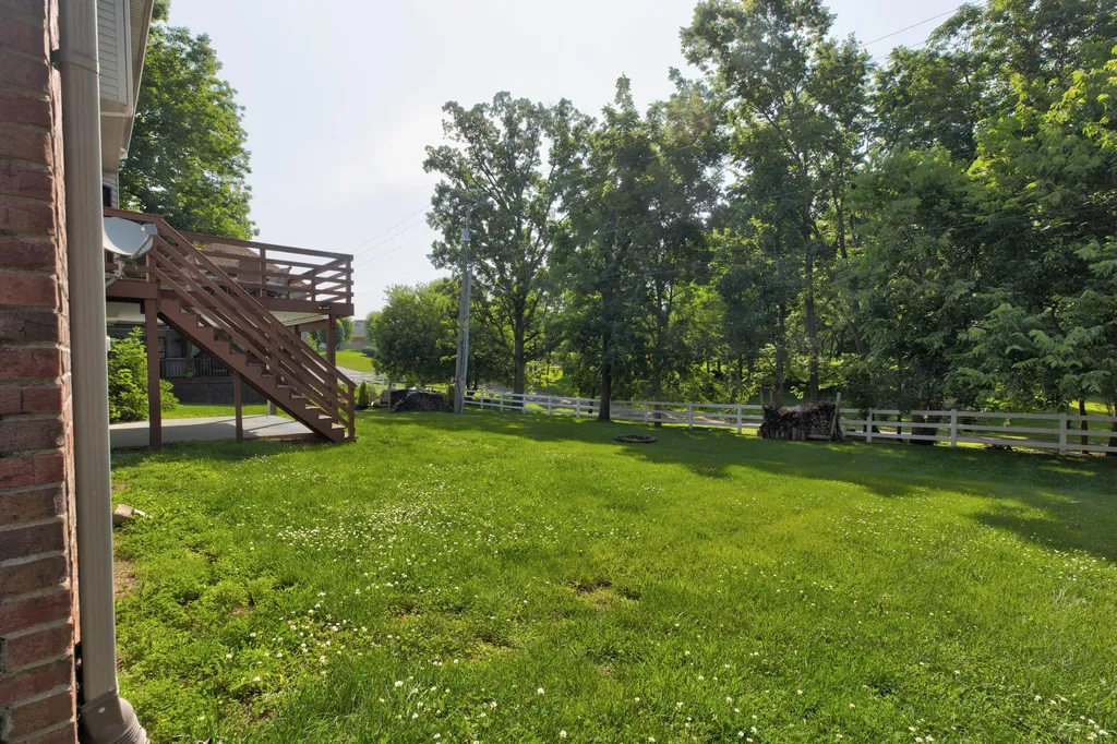 105 Monet Boulevard Winchester KY 40391
