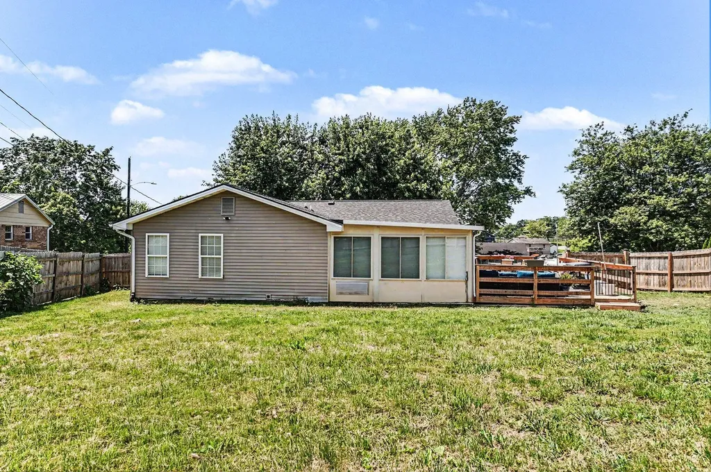 229 Hill N Dell Road Paris KY 40361