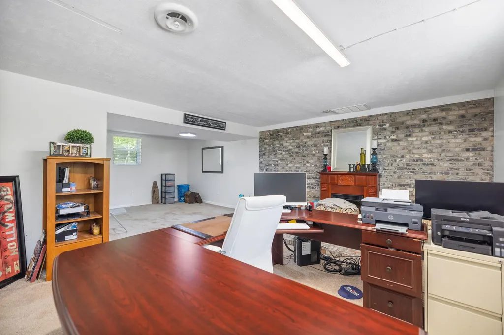 1141 Little Clear Creek Road Mt Vernon KY 40456