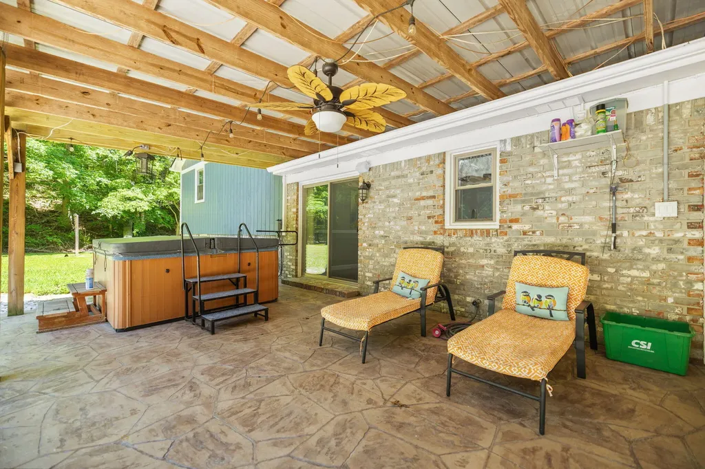 1141 Little Clear Creek Road Mt Vernon KY 40456