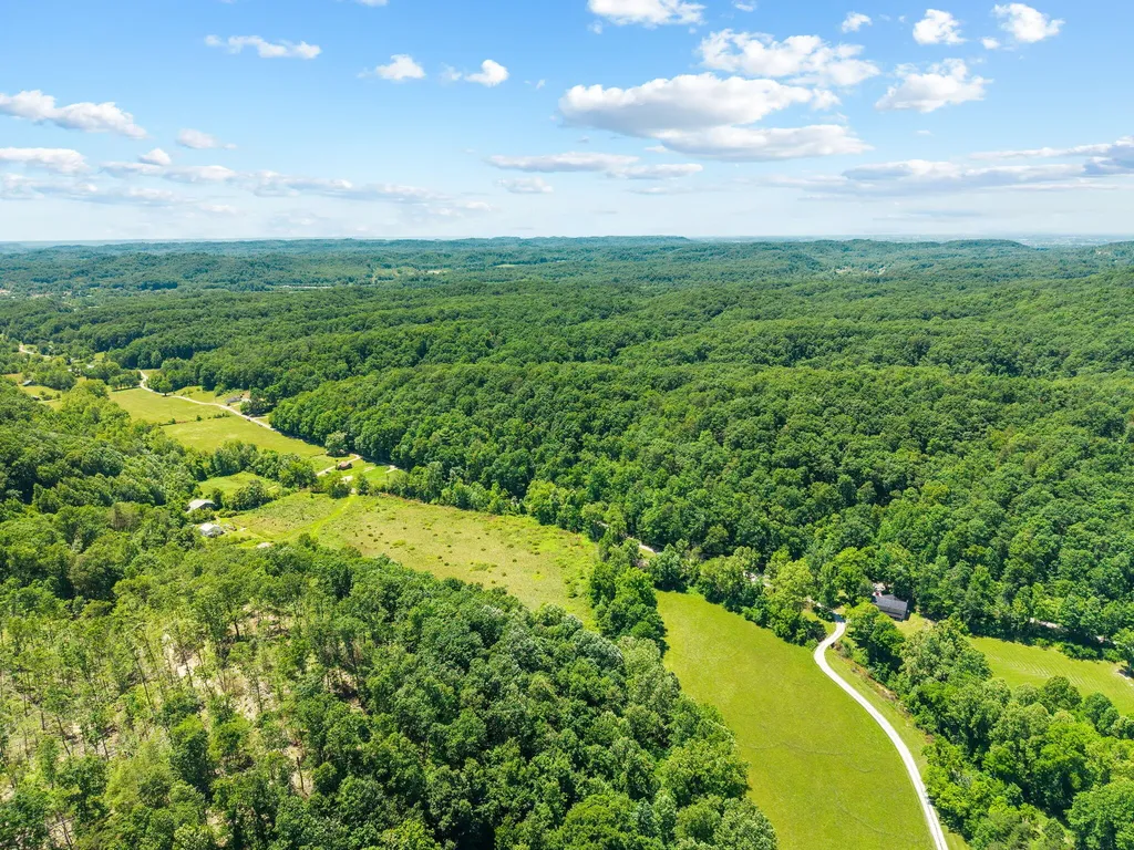1141 Little Clear Creek Road Mt Vernon KY 40456