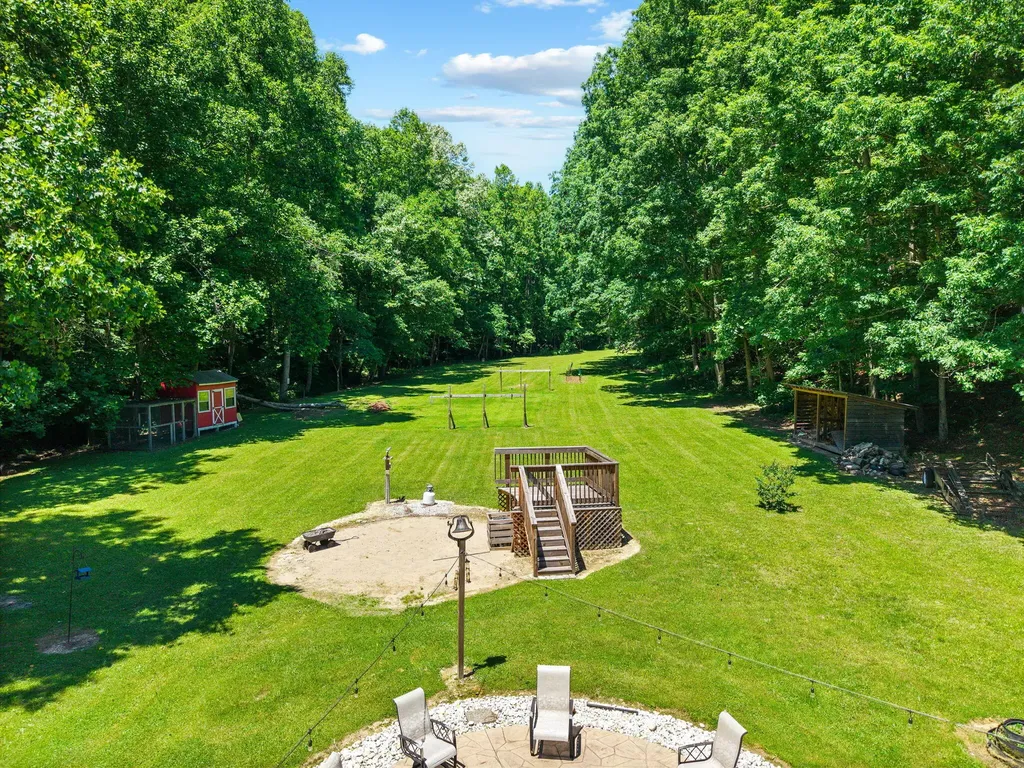 1141 Little Clear Creek Road Mt Vernon KY 40456