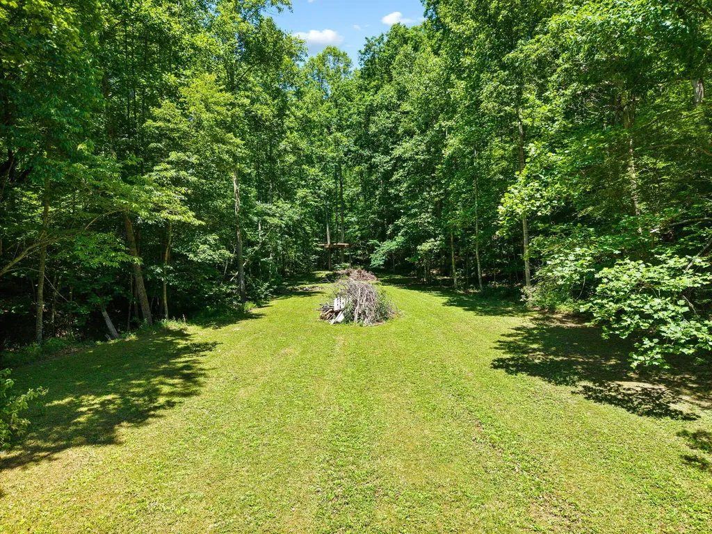 1141 Little Clear Creek Road Mt Vernon KY 40456
