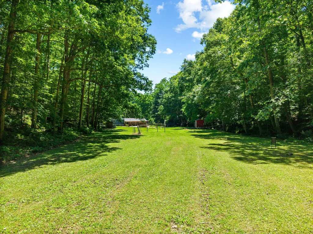 1141 Little Clear Creek Road Mt Vernon KY 40456