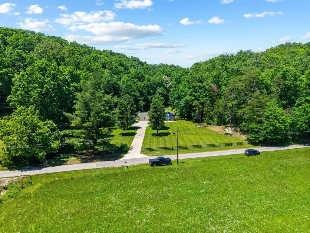 1141 Little Clear Creek Road Mt Vernon KY 40456