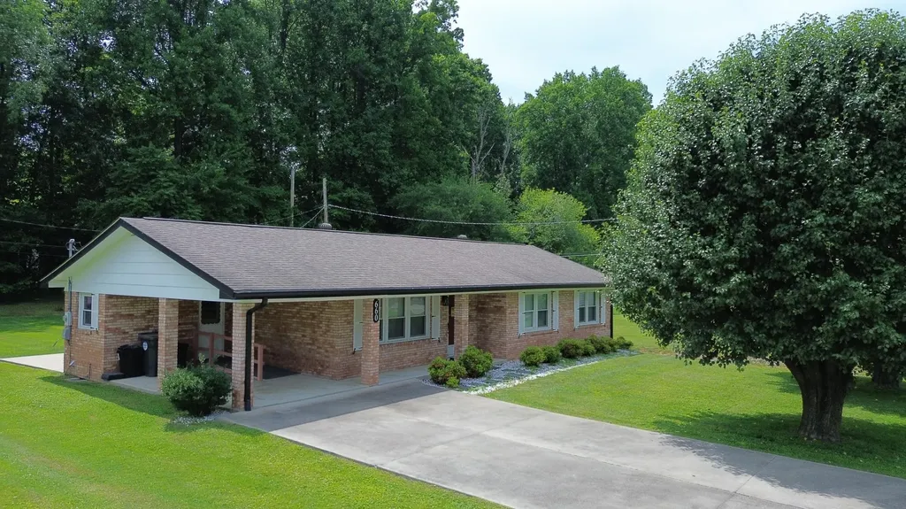 660 Oaklawn Circle Corbin KY 40701