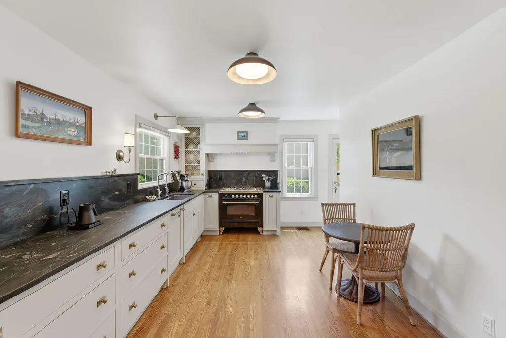 1221 Providence Lane Lexington KY 40502